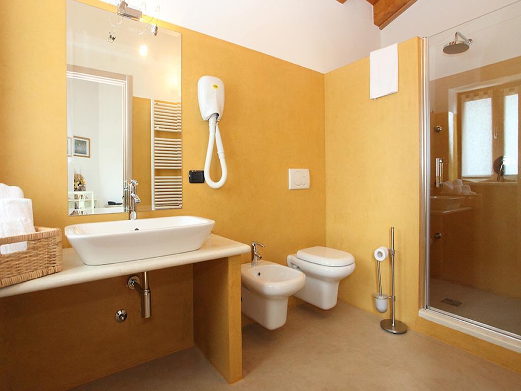 Relais Fontana Rosa B&B Wellness Caprino Veronese Oda fotoğraf